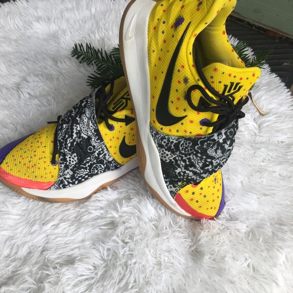 Nike Custom Kyrie Sneakers - Picture 2 of 9